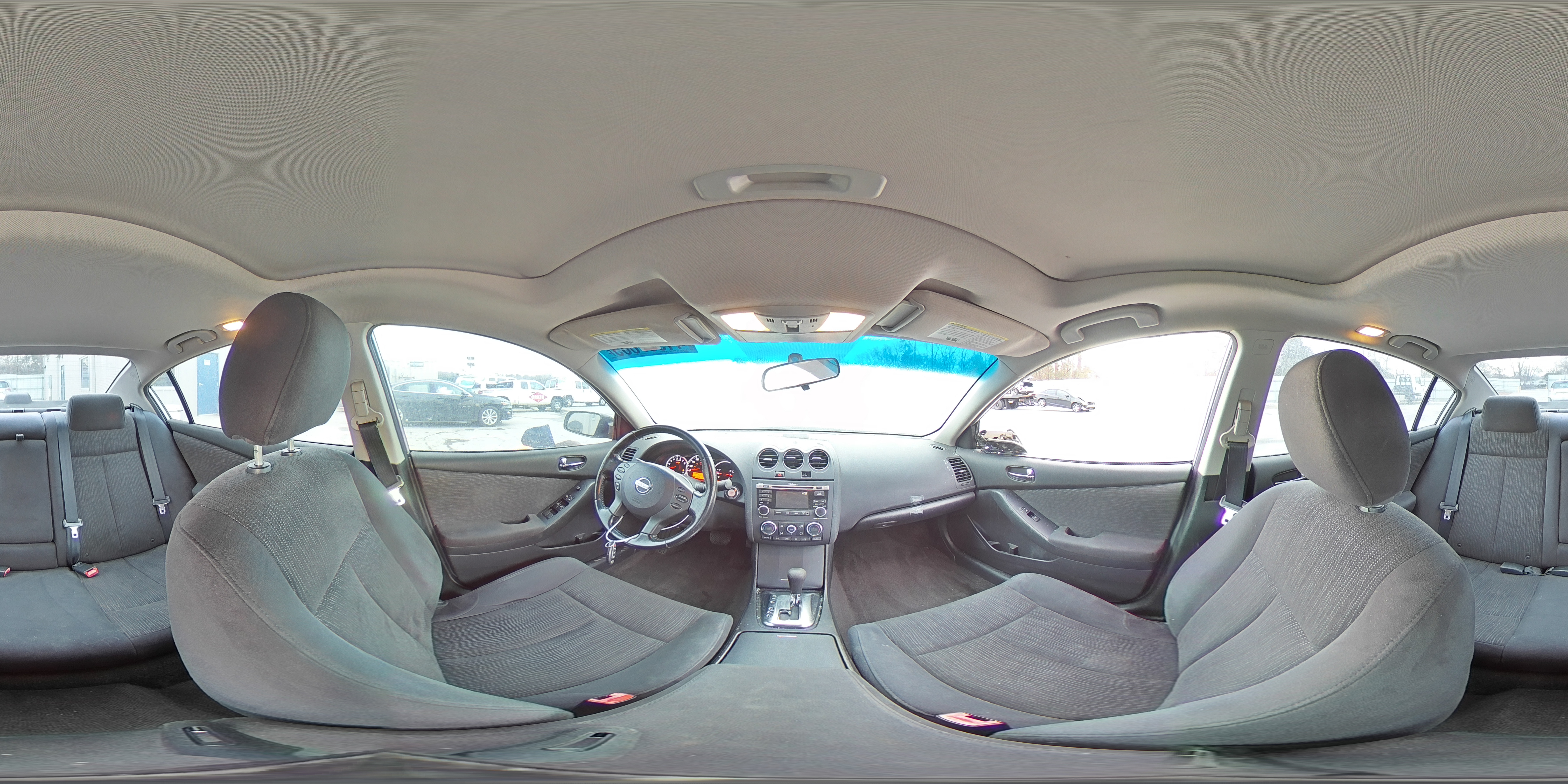 2010 Nissan Altima - Image 13
