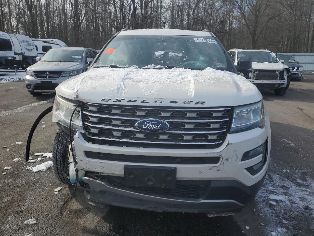 2016 Ford Explorer - Image 5