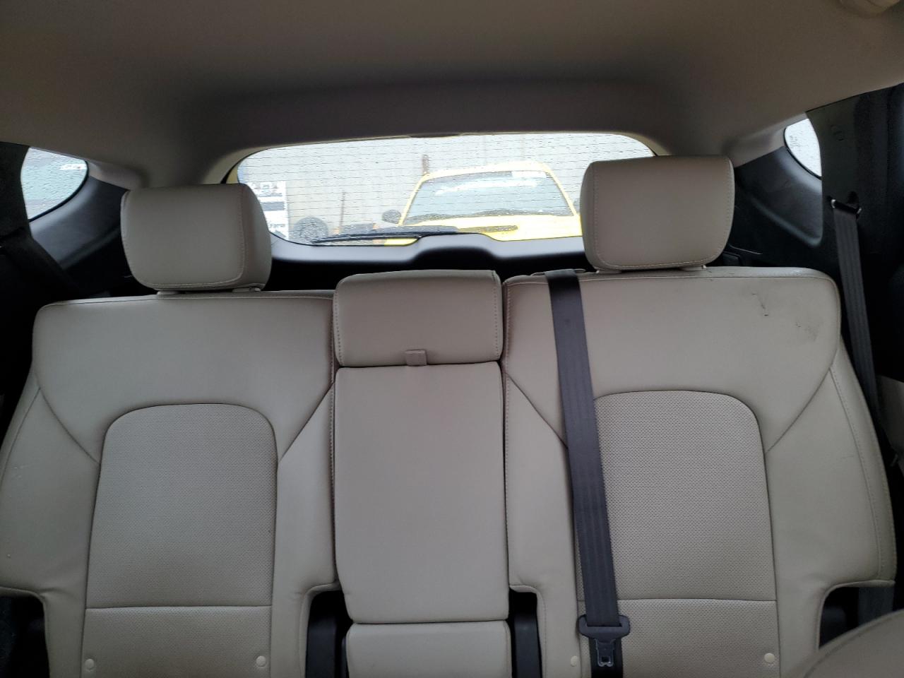 2018 Hyundai Santa Fe - Image 10