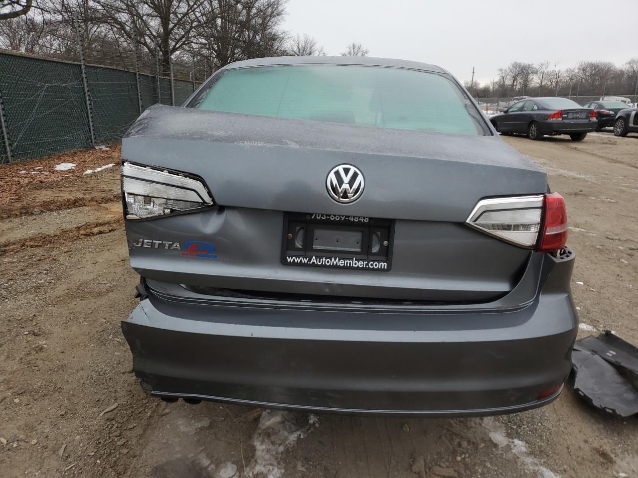 2015 Volkswagen Jetta - Image 6