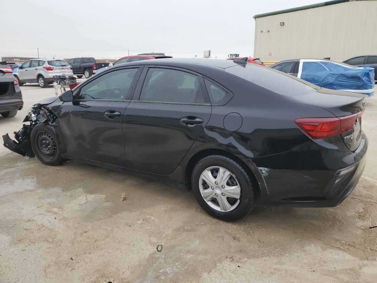 2021 Kia Forte - Image 2