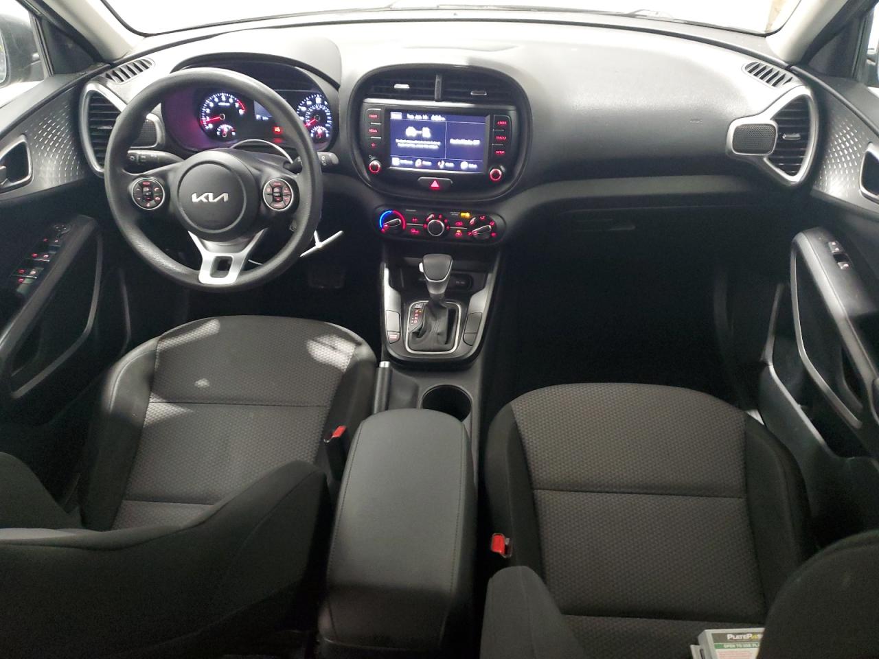 2022 Kia Soul - Image 8