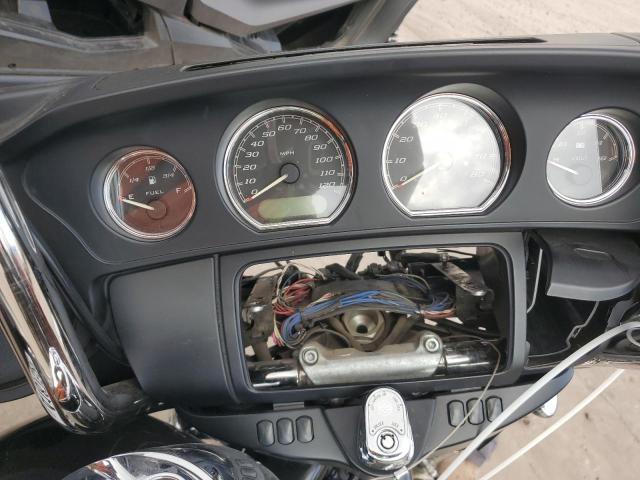  HARLEY-DAVIDSON FL 2021 Чорний