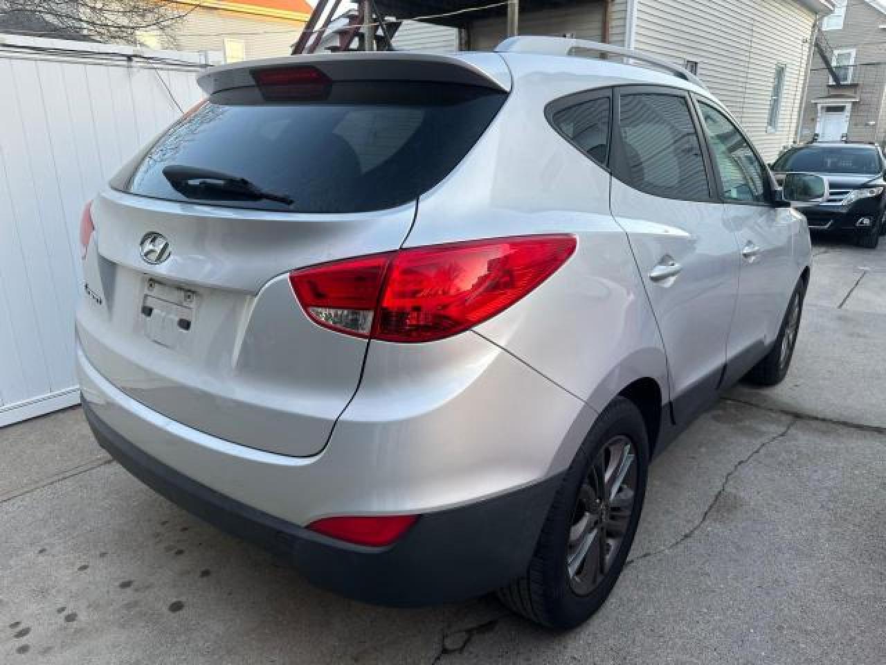 VIN KM8JU3AG1FU978820 2015 HYUNDAI TUCSON no.4