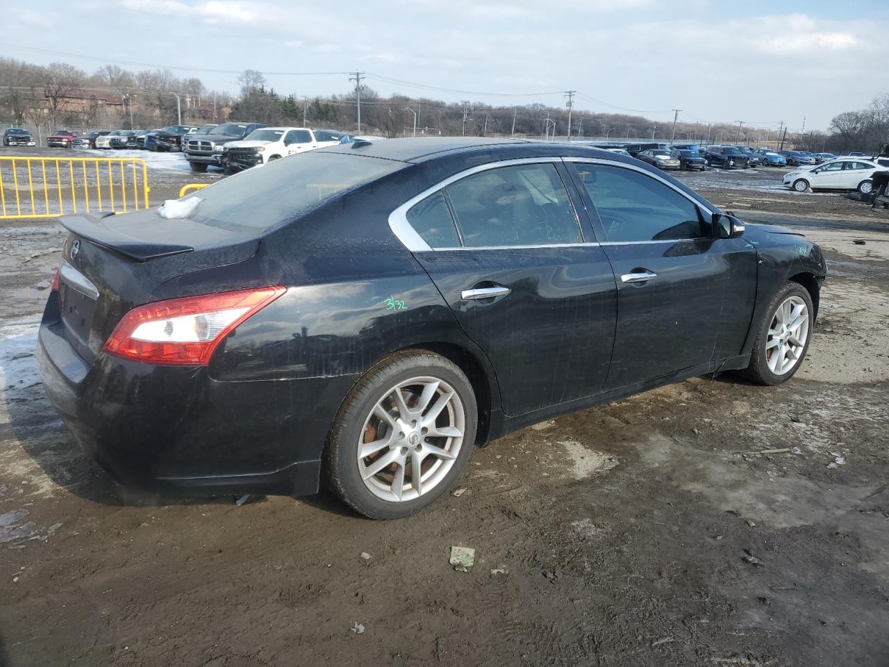 2010 Nissan Maxima - Image 3