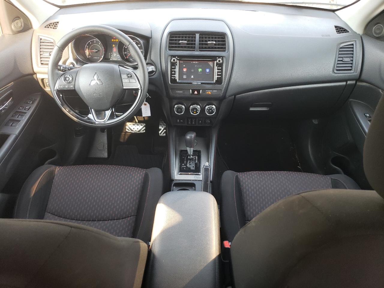 VIN JA4AP3AU8JU011741 2018 MITSUBISHI OUTLANDER no.8