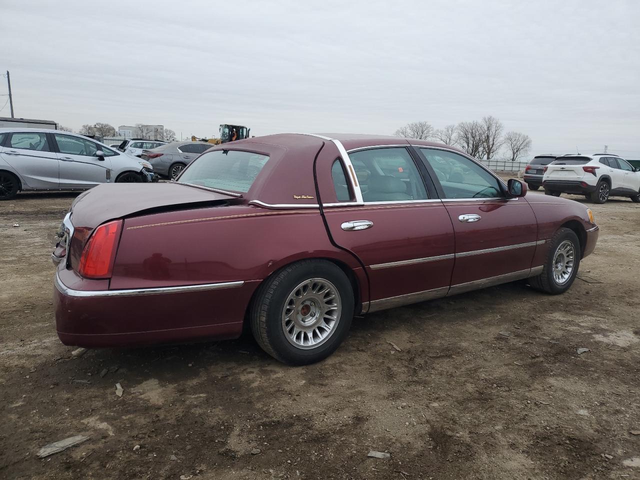 1998 Lincoln Town Car - Image 3
