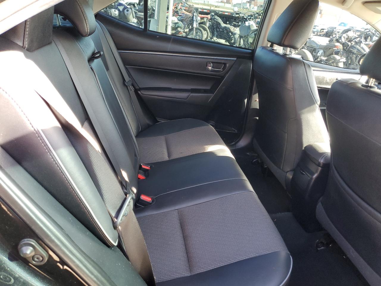 2015 Toyota Corolla - Image 10