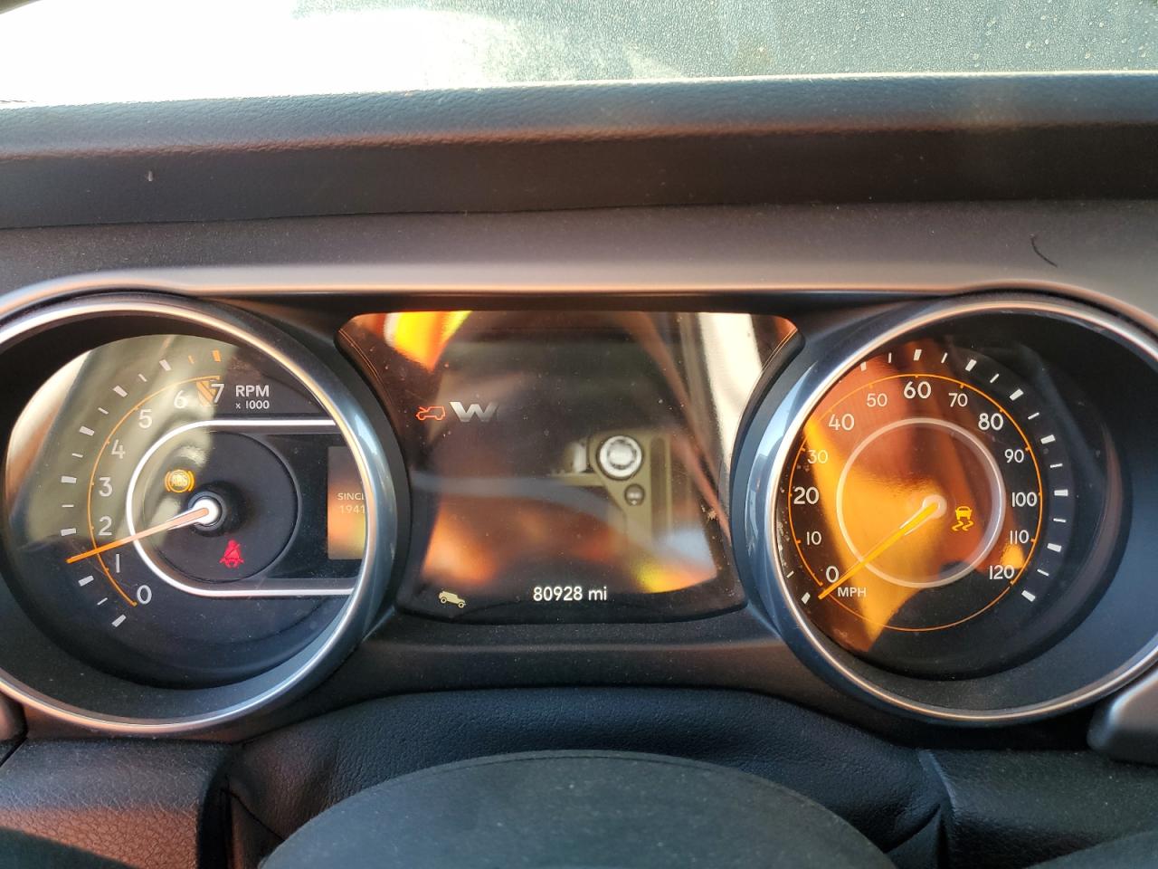 2018 Jeep Wrangler - Image 9