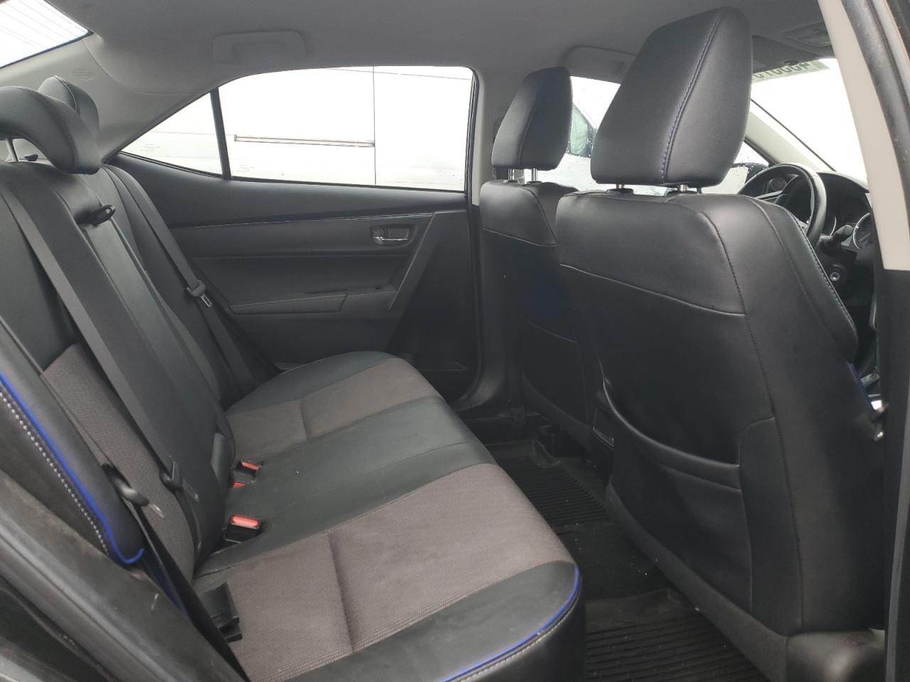 2018 Toyota Corolla - Image 10