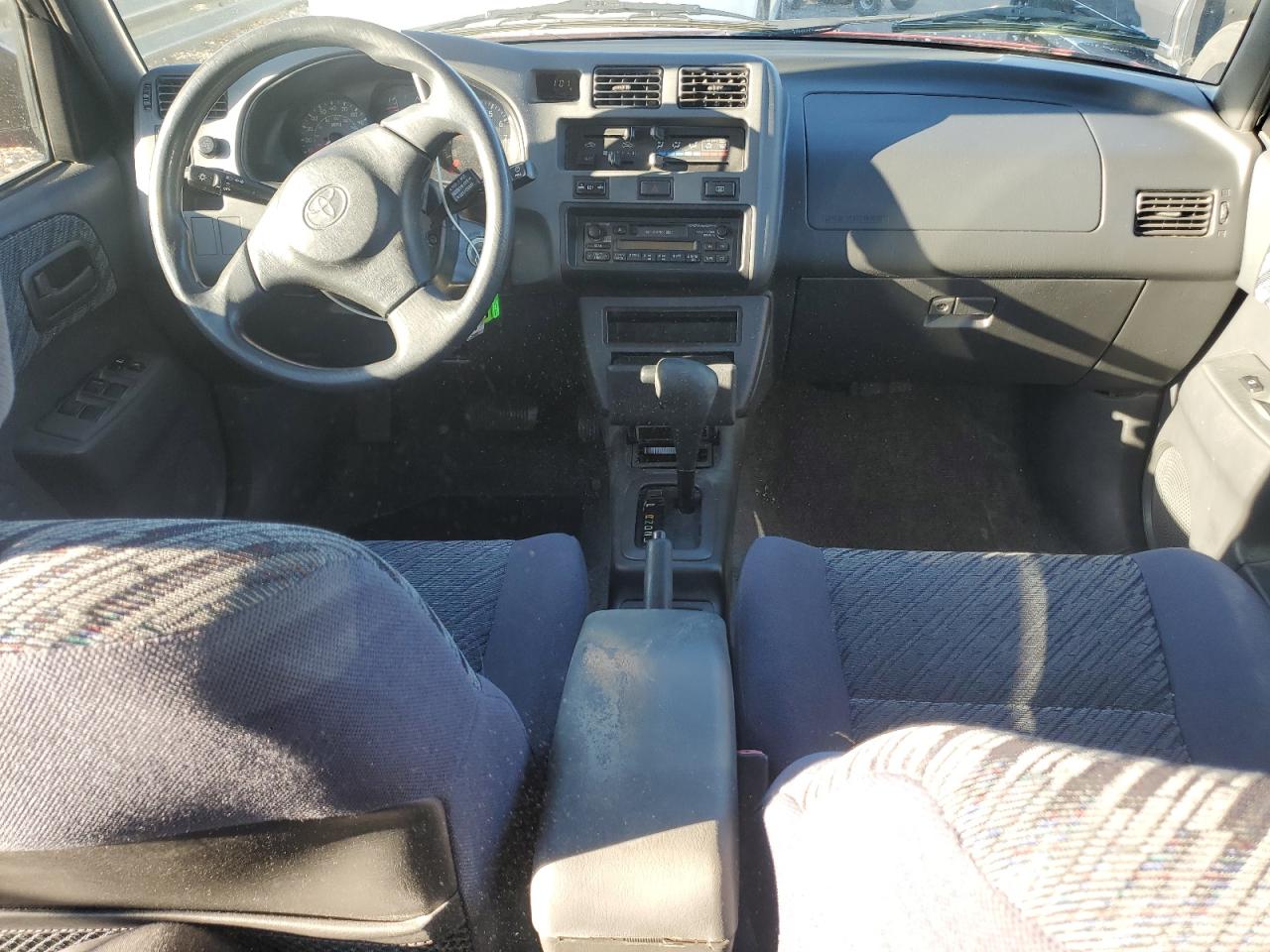 2000 Toyota RAV 4 - Image 8