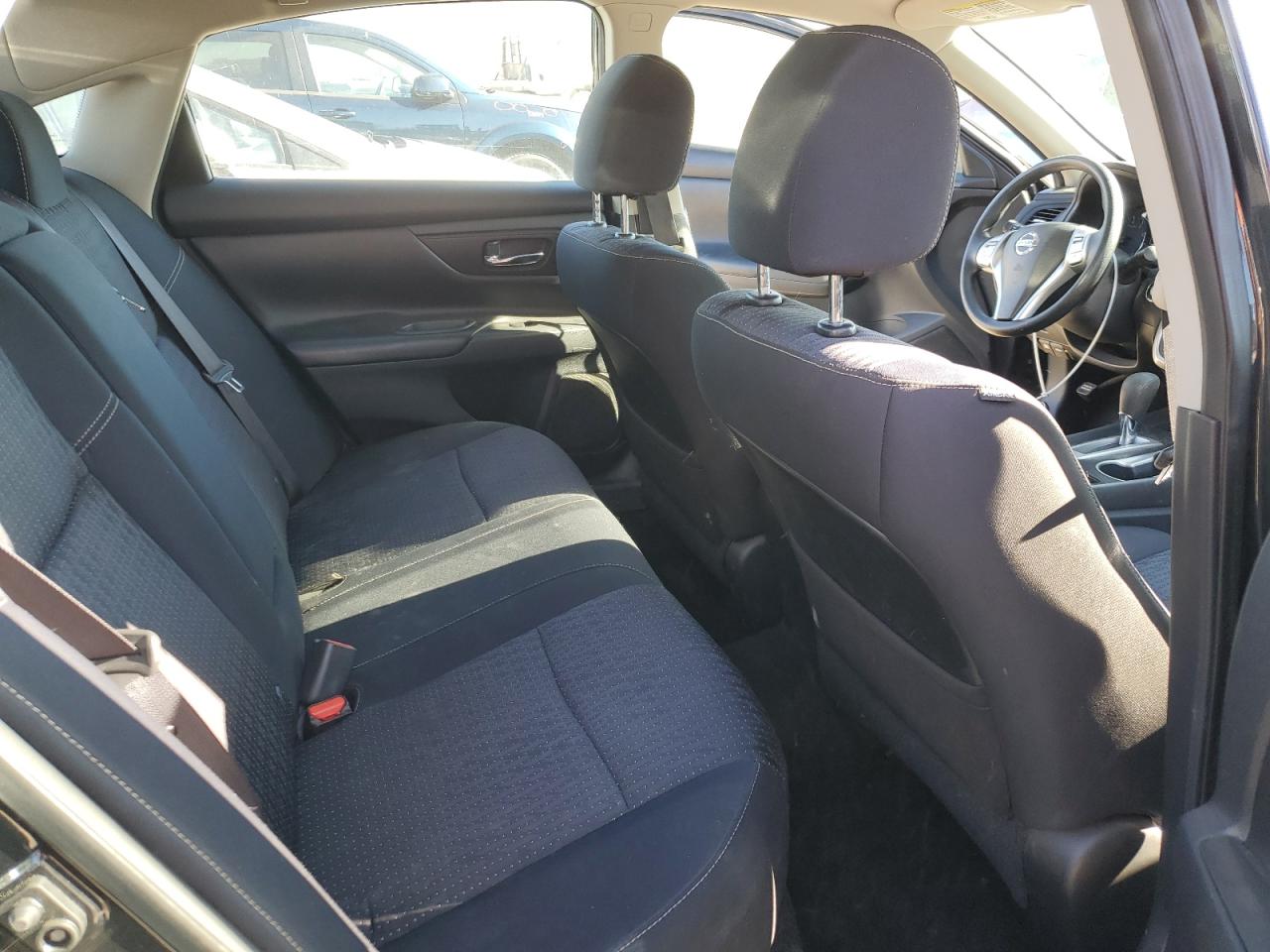 2016 Nissan Altima - Image 10