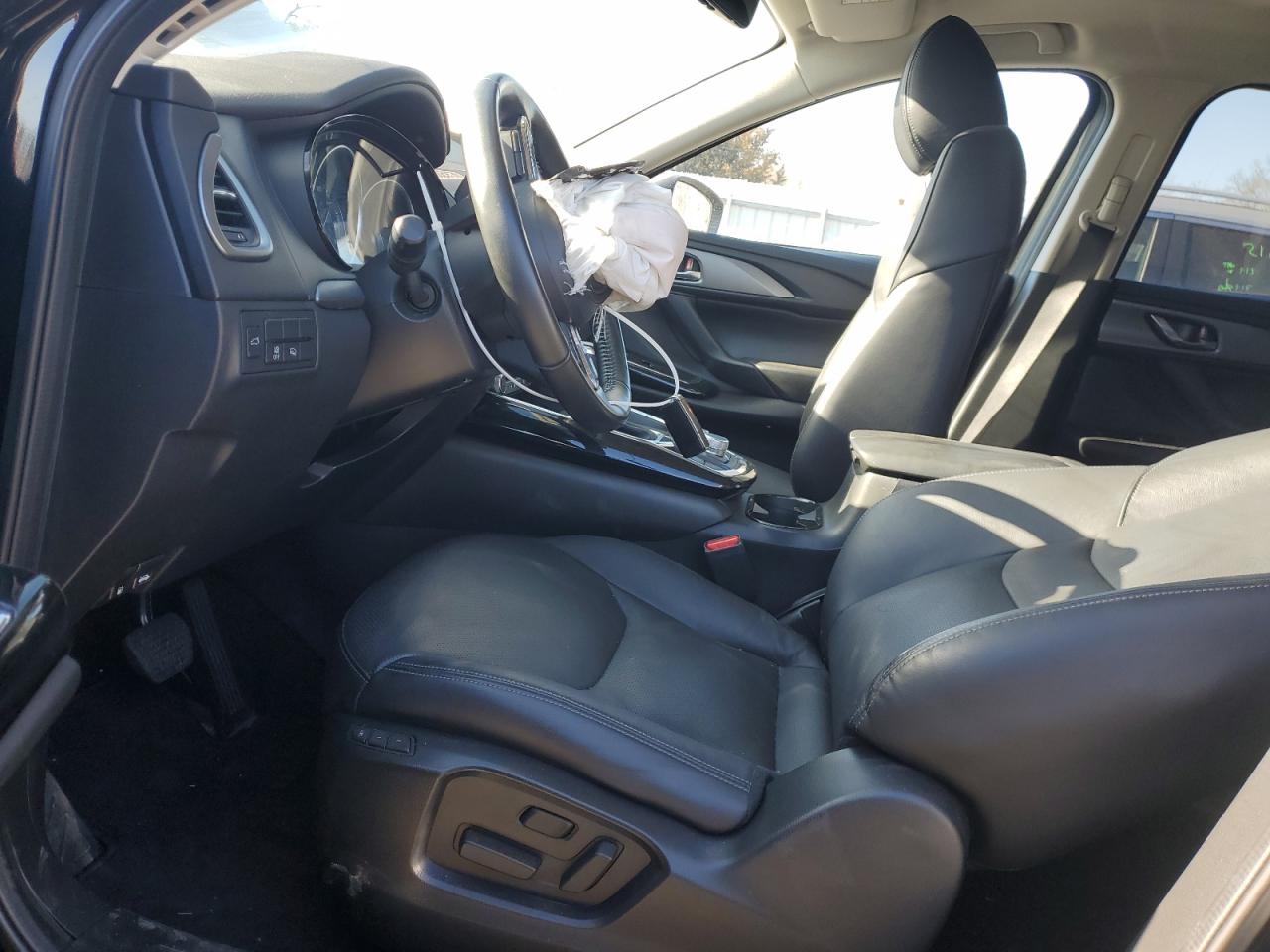 2023 Mazda CX-9 - Image 7