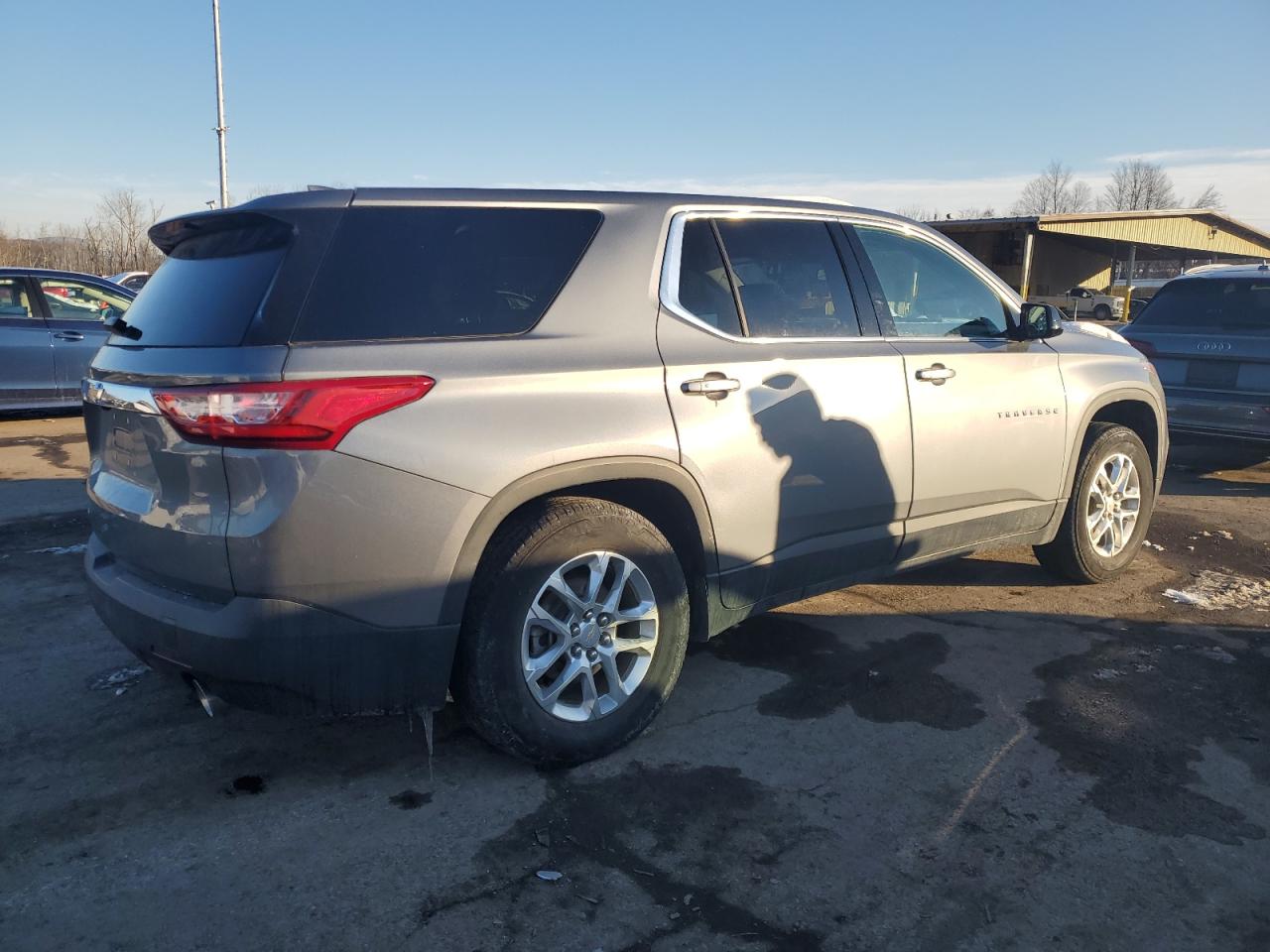 2021 Chevrolet Traverse - Image 3