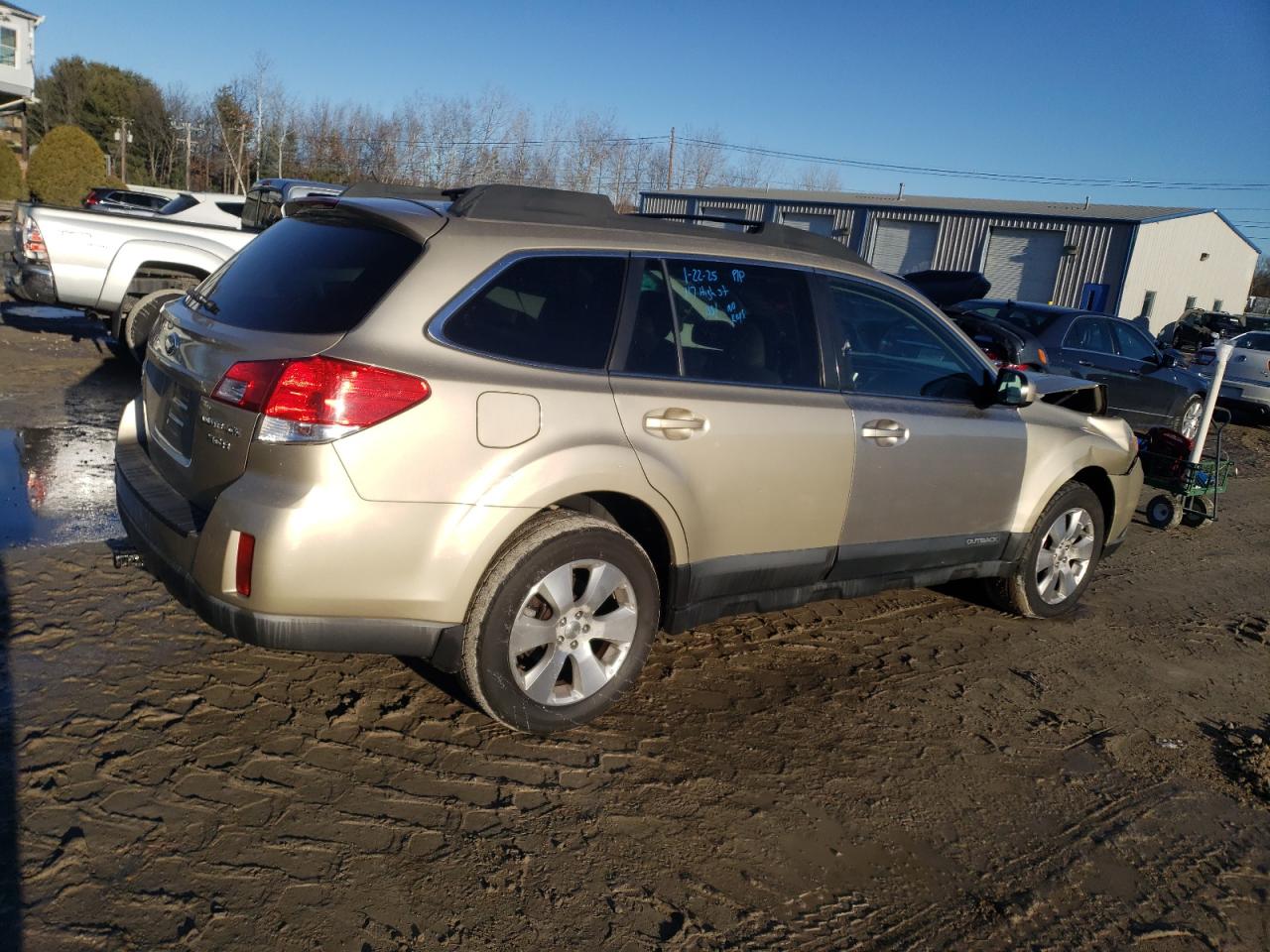 2010 Subaru Outback - Image 3