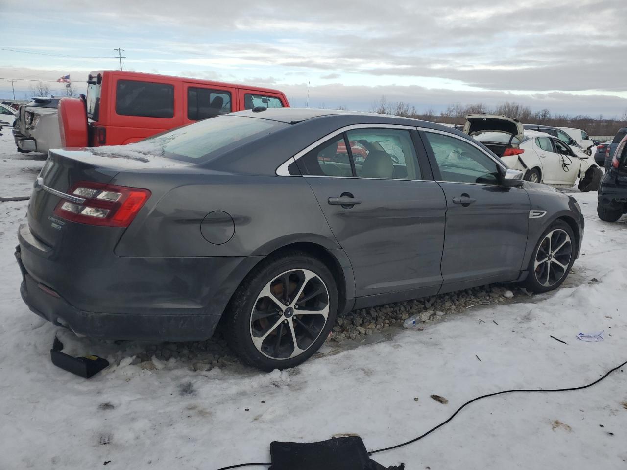 2015 Ford Taurus - Image 3
