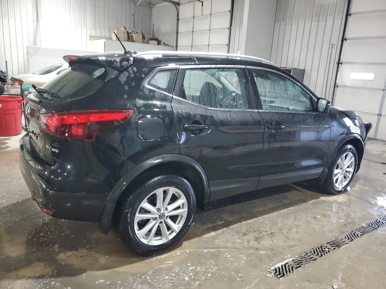 2019 Nissan Rogue - Image 3
