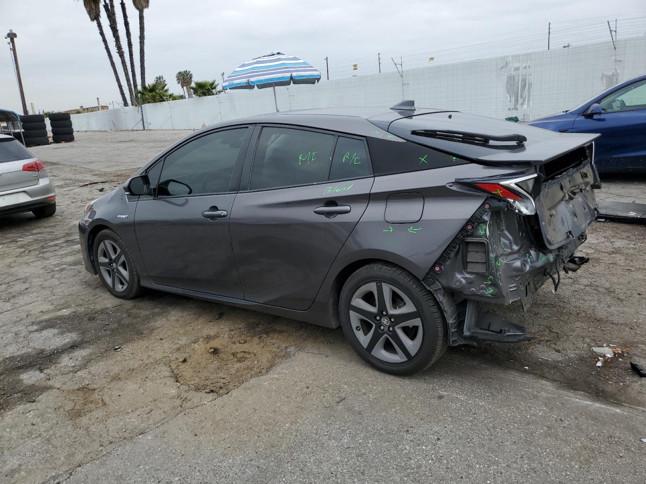 2016 Toyota Prius - Image 2
