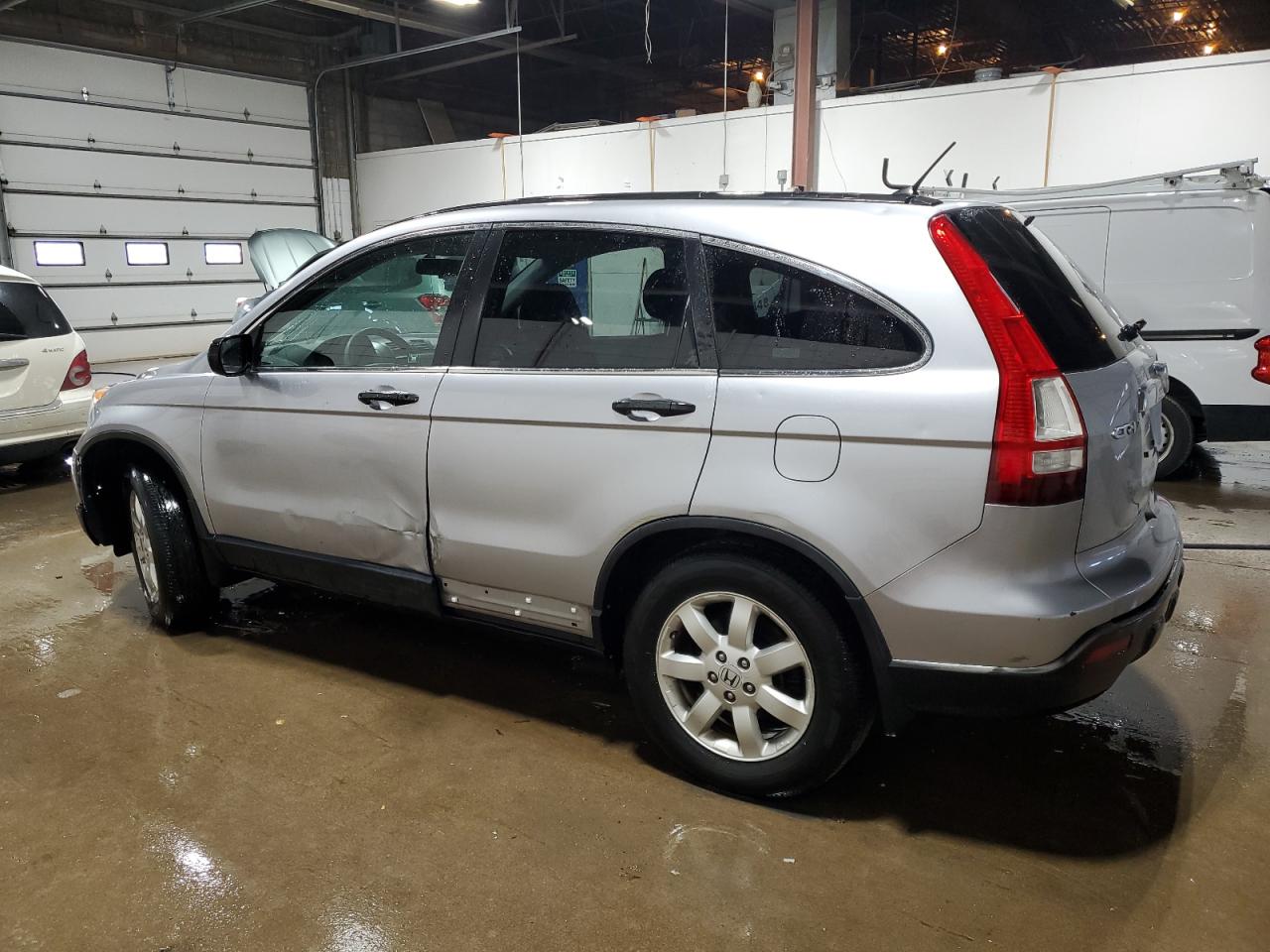 2007 Honda CR-V - Image 2