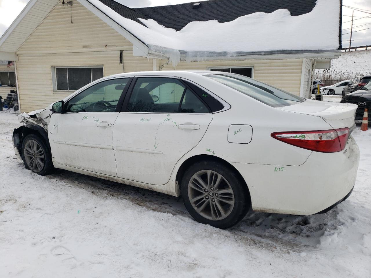 2016 Toyota Camry - Image 2