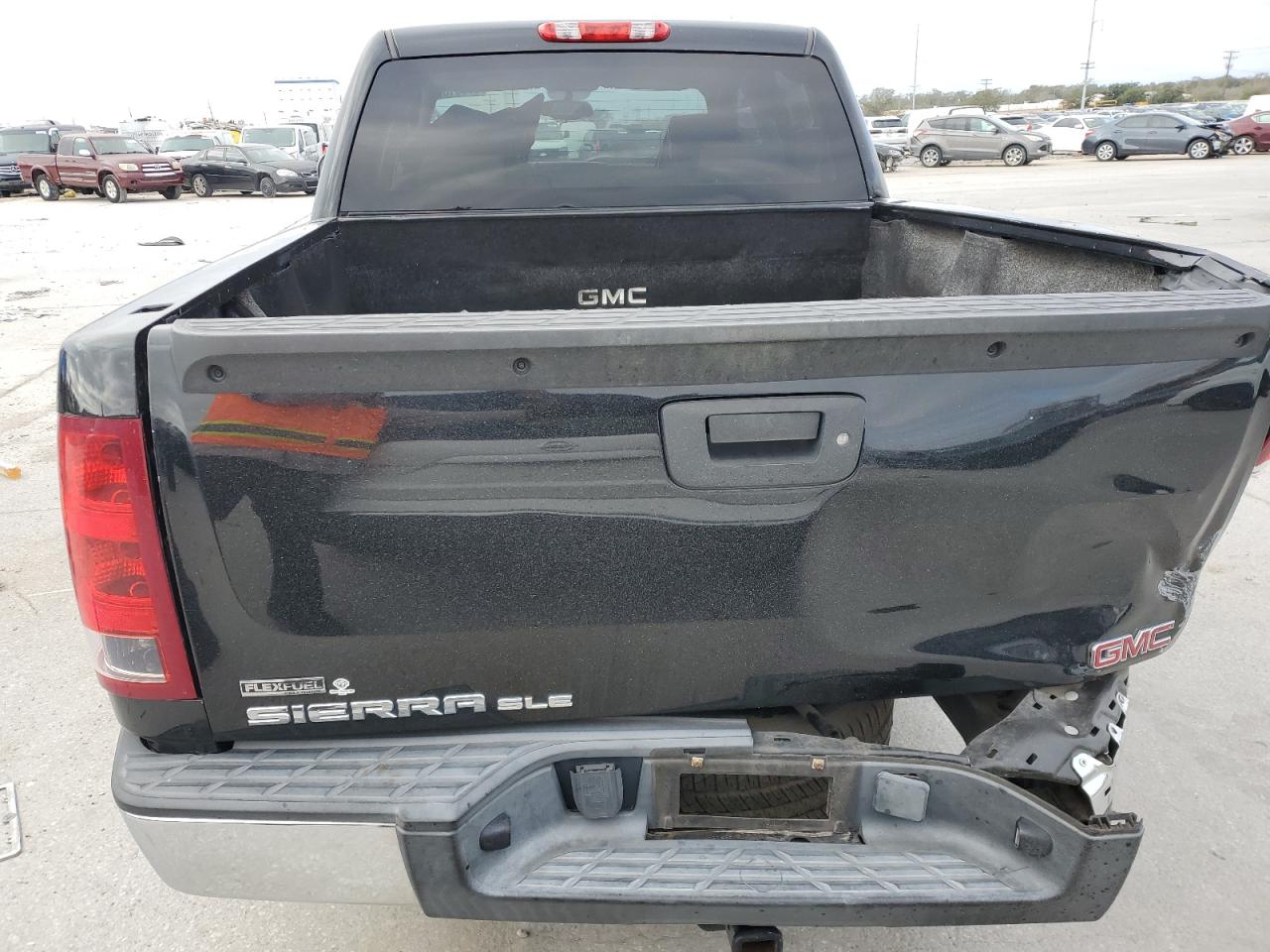 2011 GMC Sierra - Image 6