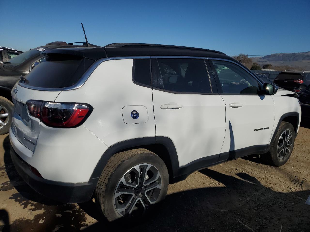 2022 Jeep Compass - Image 3