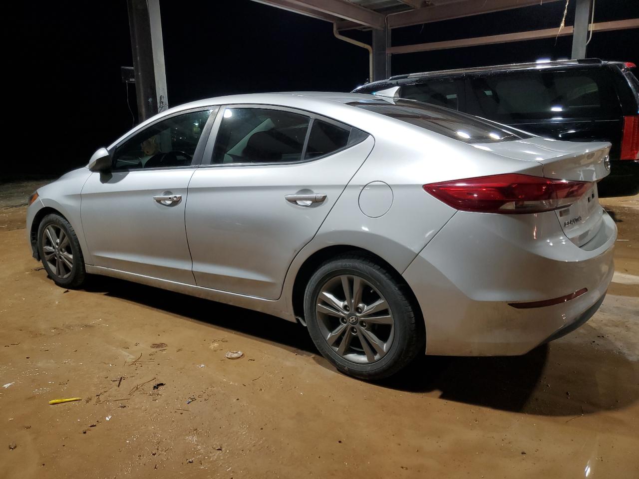 2017 Hyundai Elantra - Image 2