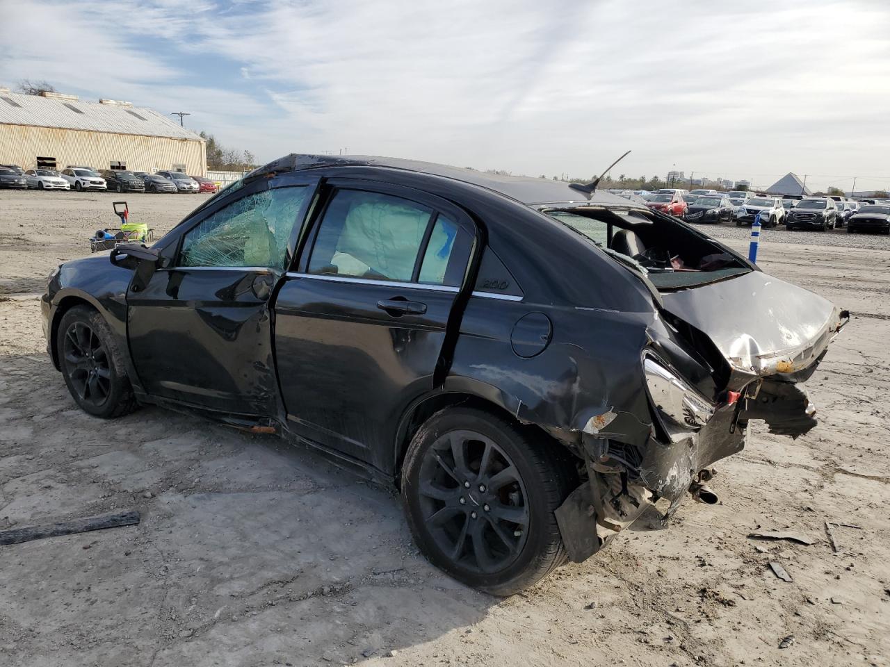2014 Chrysler 200 - Image 2