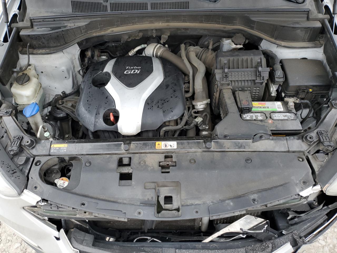 2013 Hyundai Santa Fe - Image 12