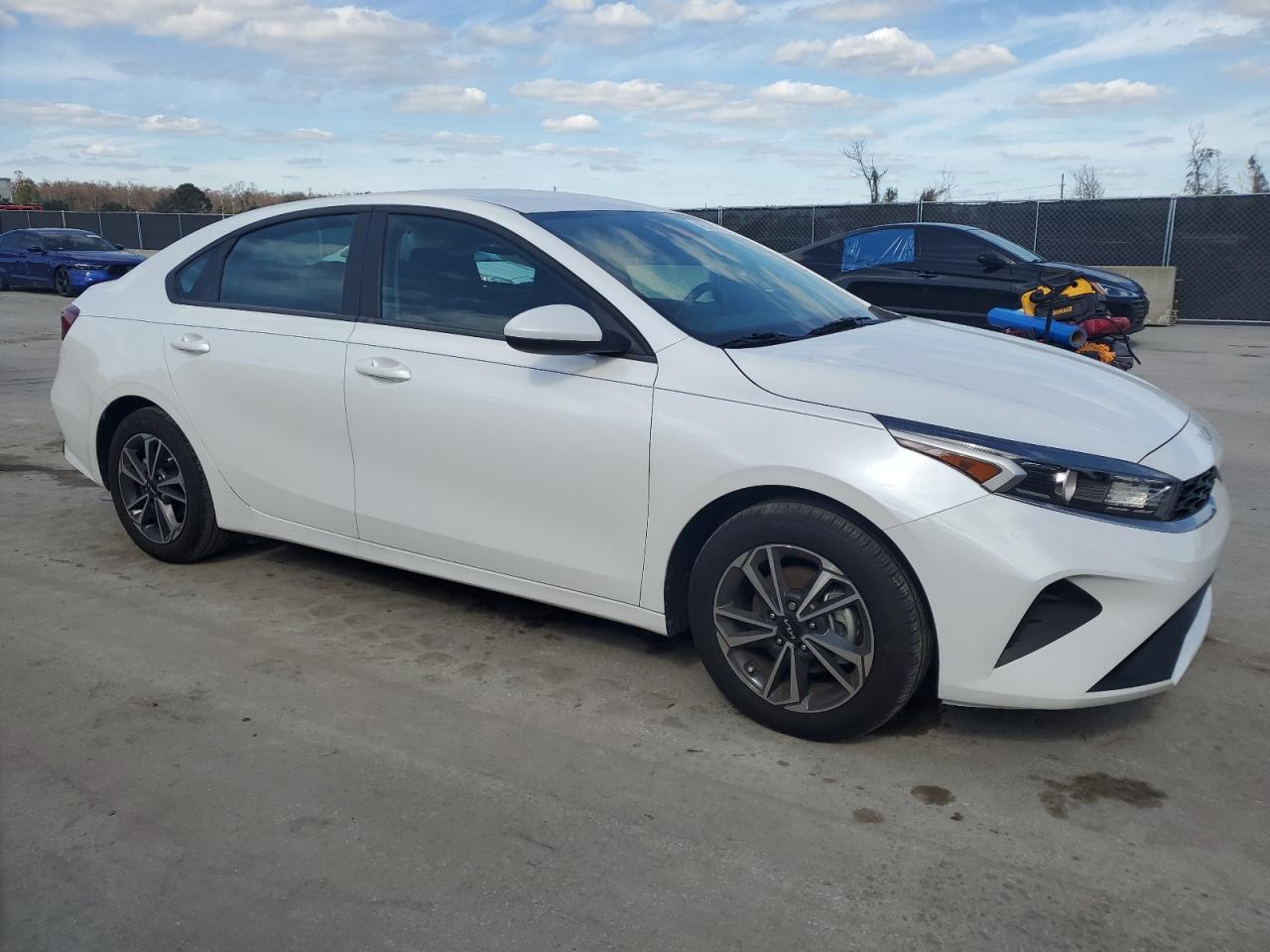 2024 Kia Forte - Image 4