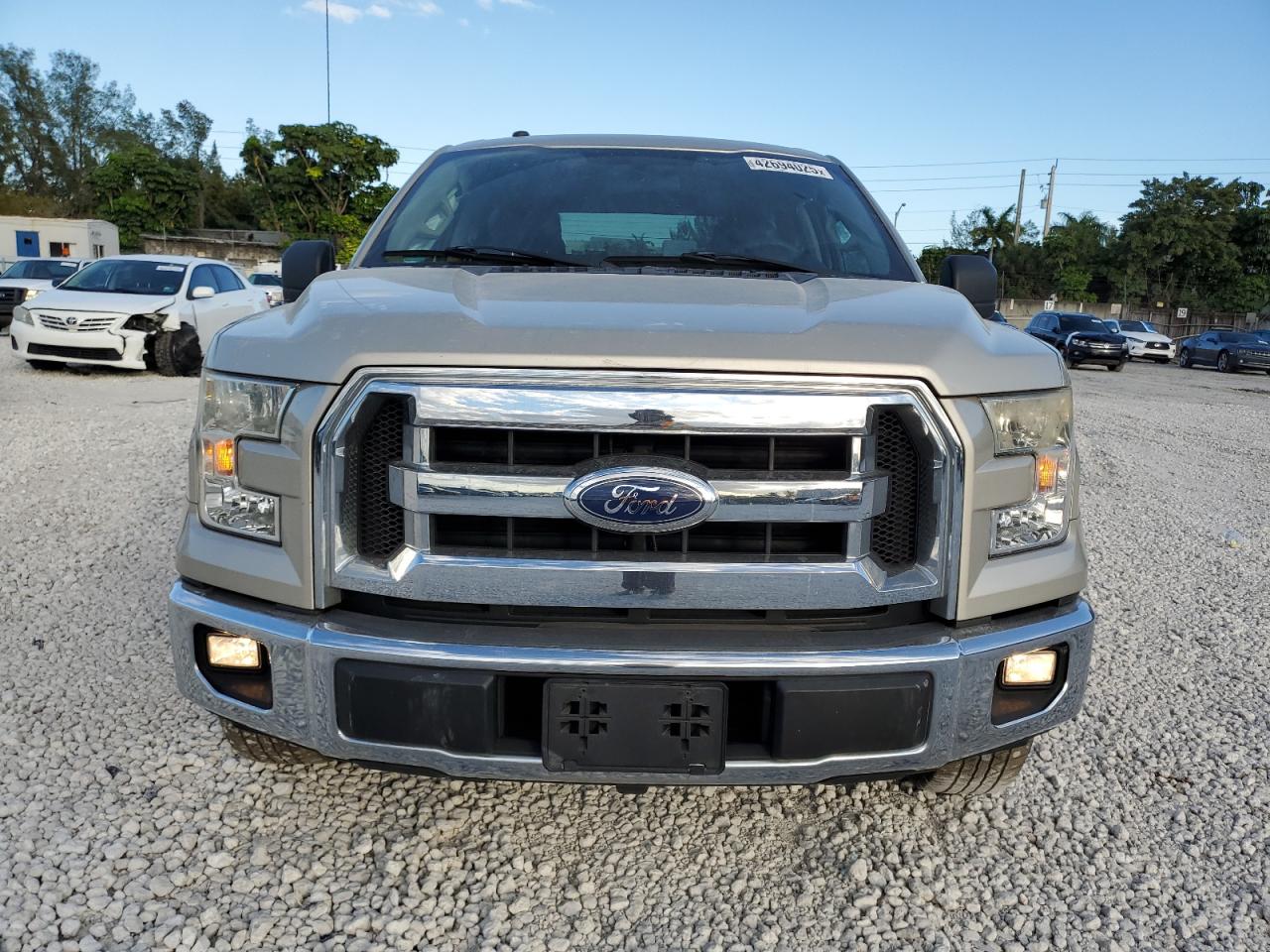 2017 Ford F-150 - Image 5