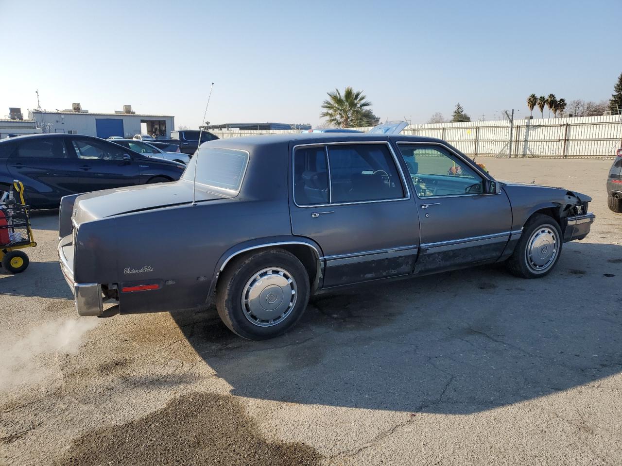 1991 Cadillac De Ville - Image 3