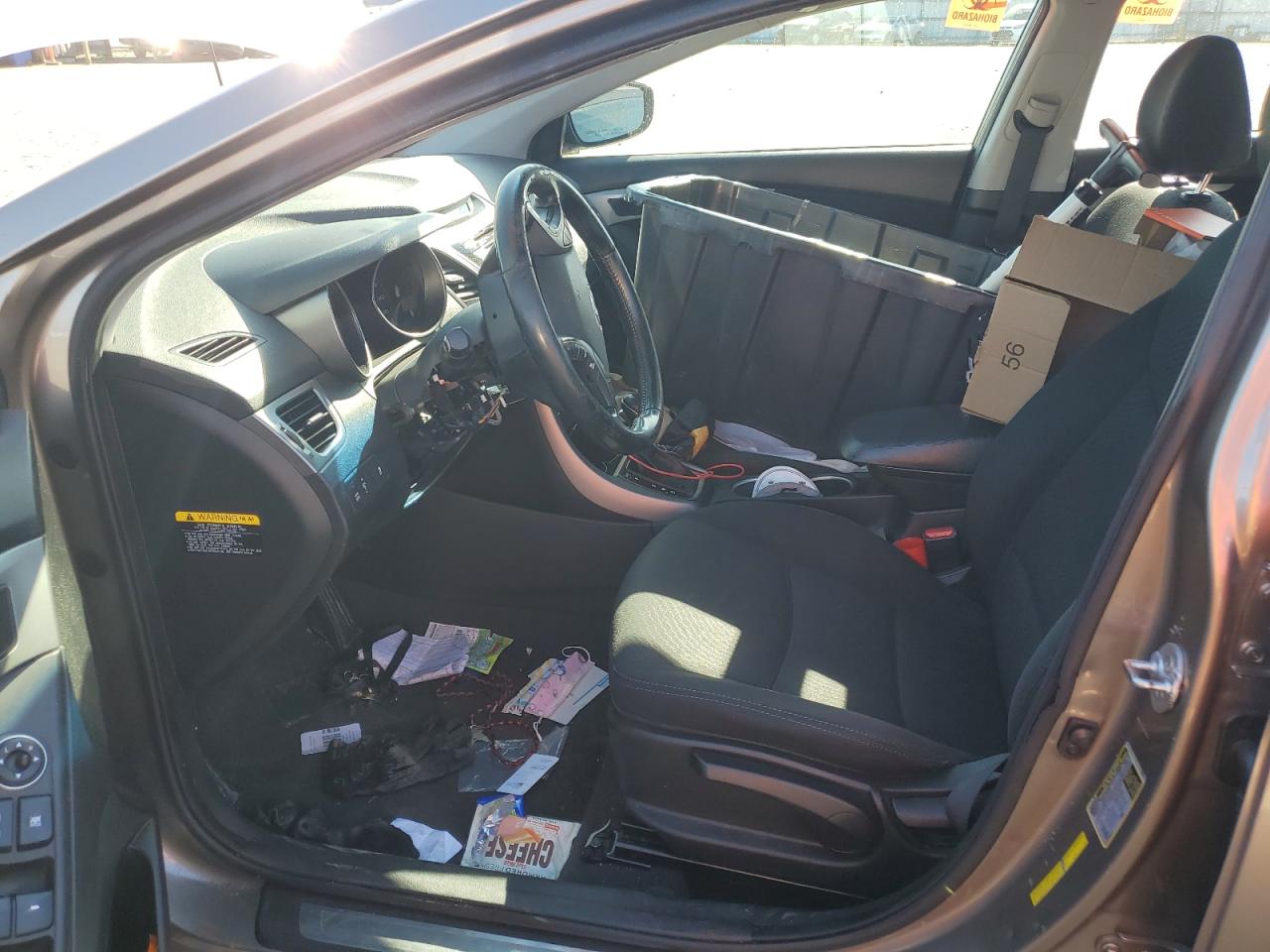 2015 Hyundai Elantra - Image 7