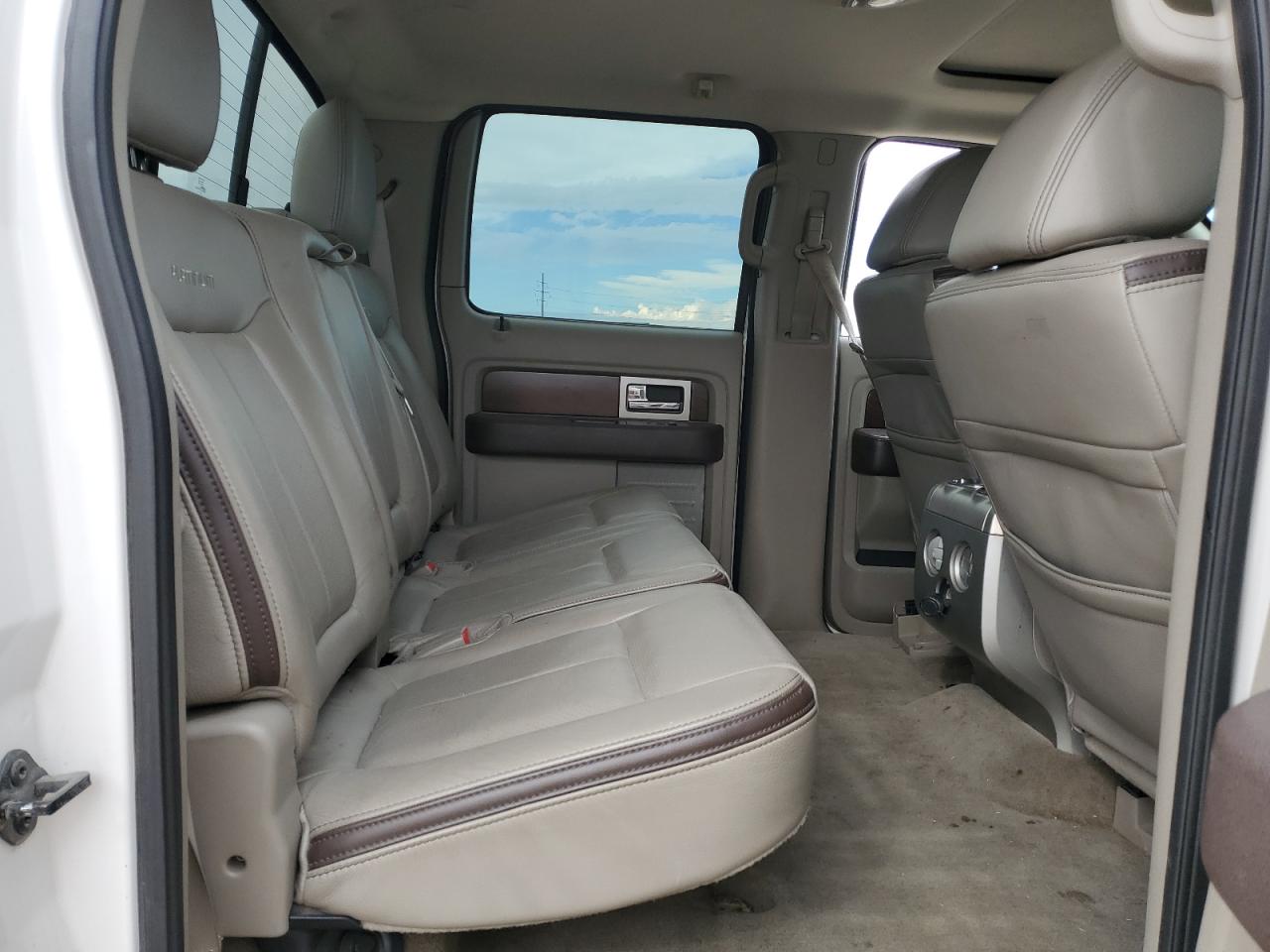 2010 Ford F-150 - Image 10