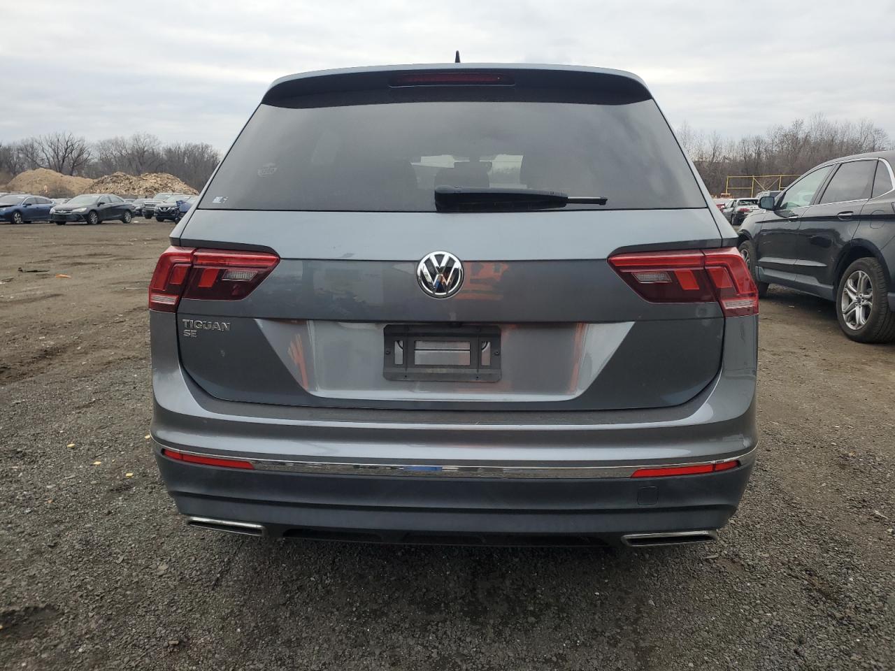 2021 Volkswagen Tiguan - Image 6