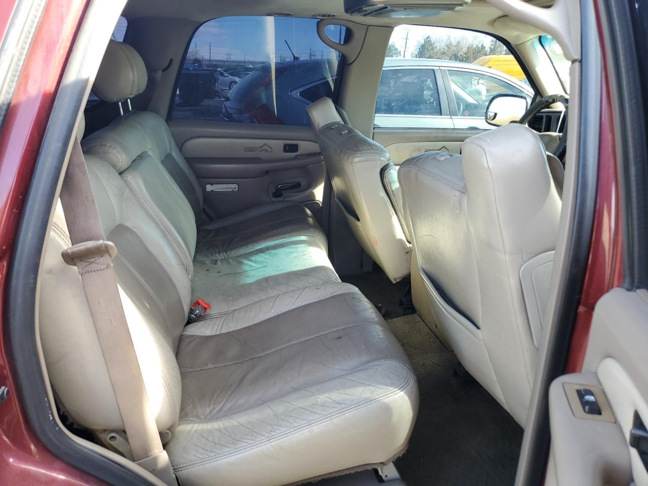 2001 GMC Yukon - Image 12