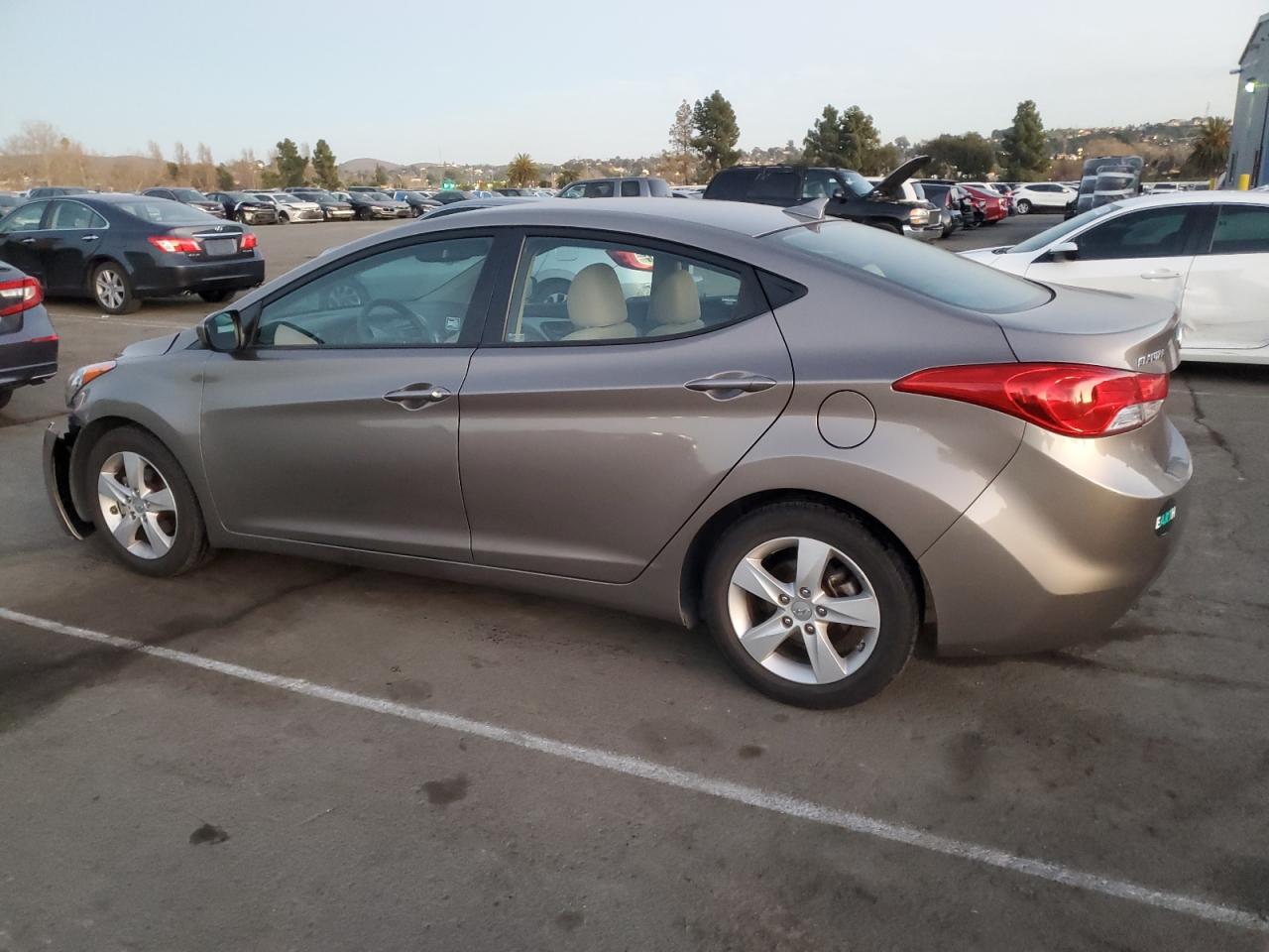 VIN 5NPDH4AE4DH448102 2013 HYUNDAI ELANTRA no.2