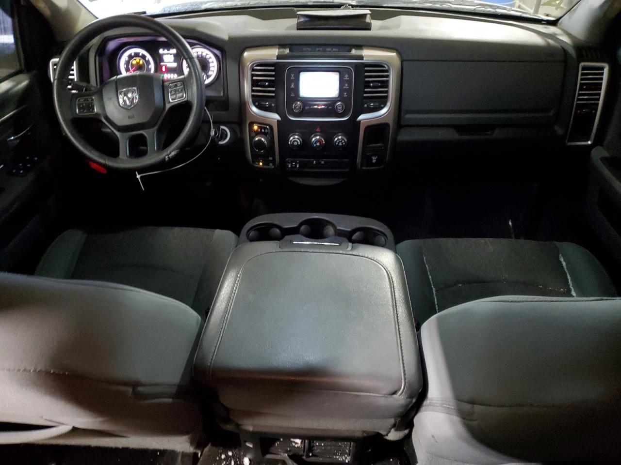 2016 RAM 1500 - Image 8