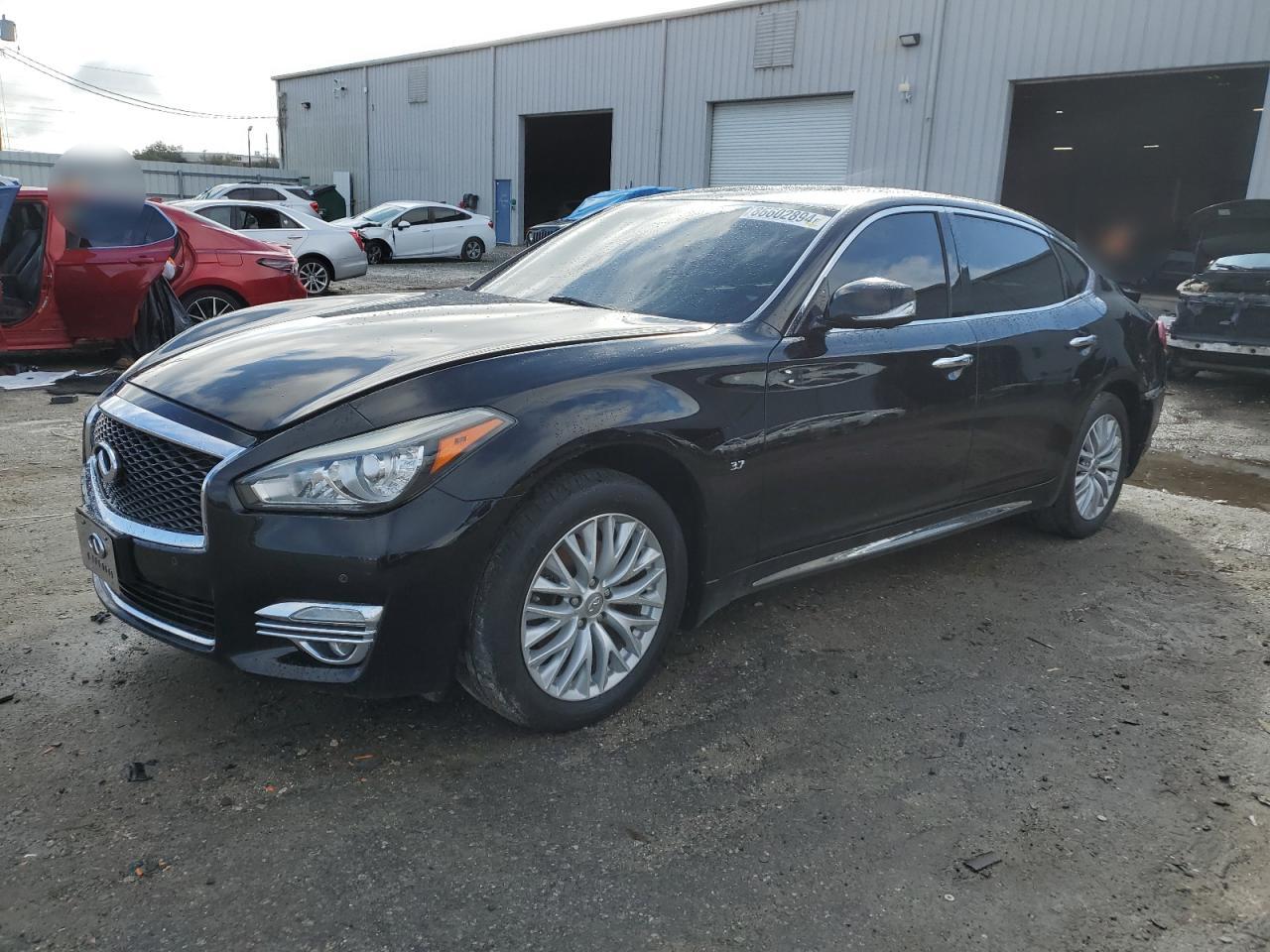 2016 Infiniti Q70 - Image 1