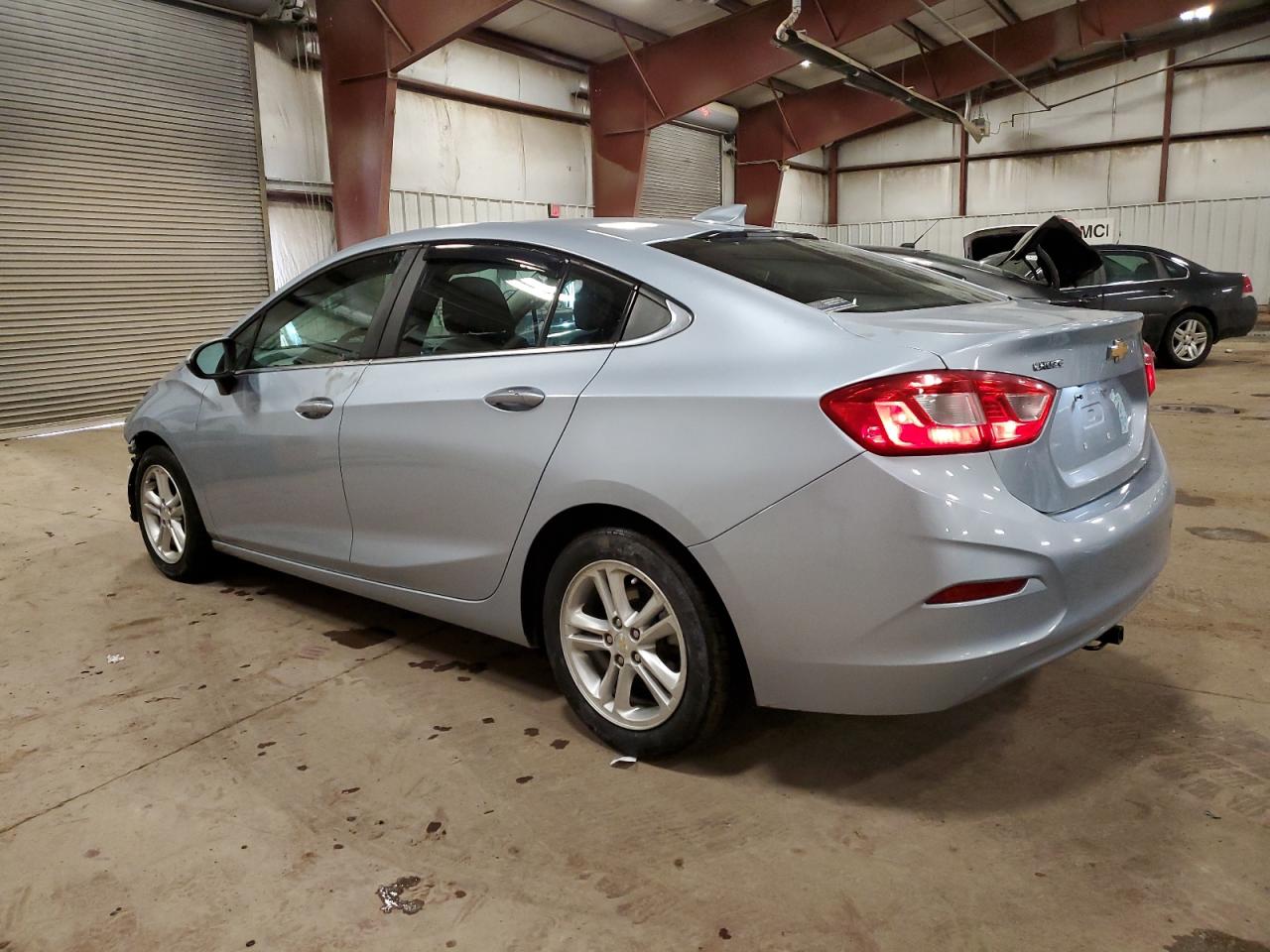 2017 Chevrolet Cruze - Image 2