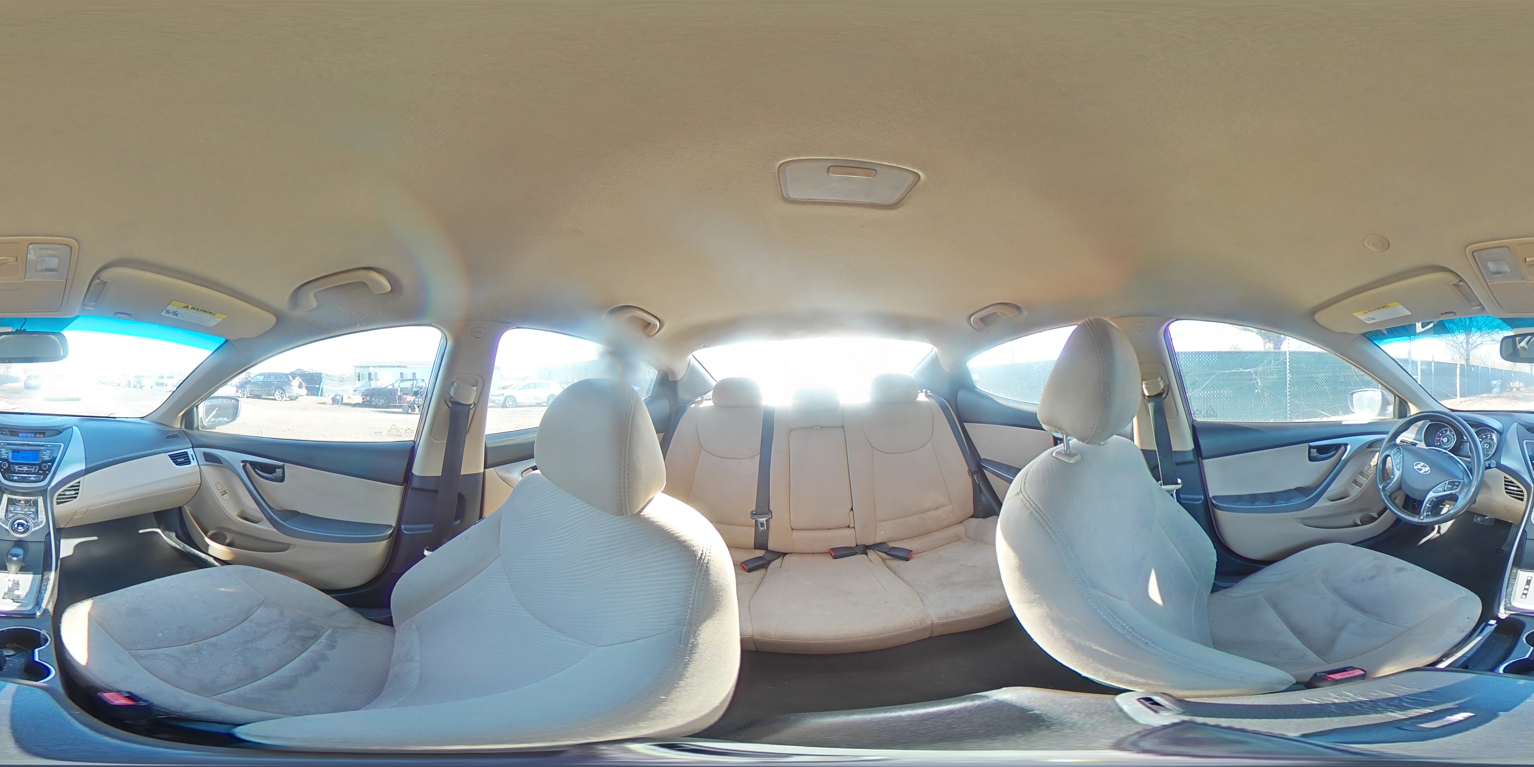 2013 Hyundai Elantra - Image 13