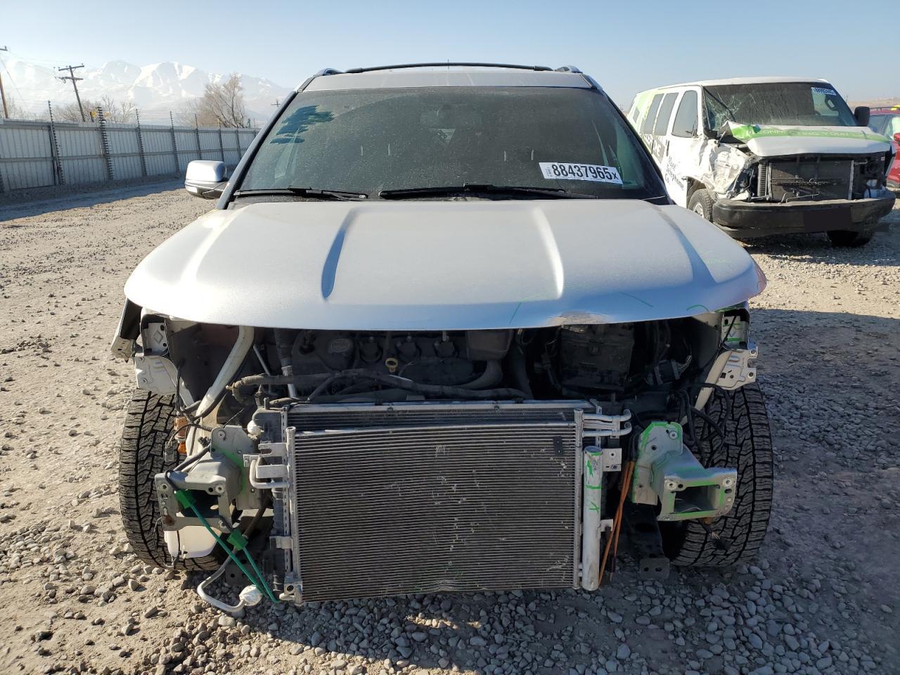 2019 Ford Explorer - Image 5