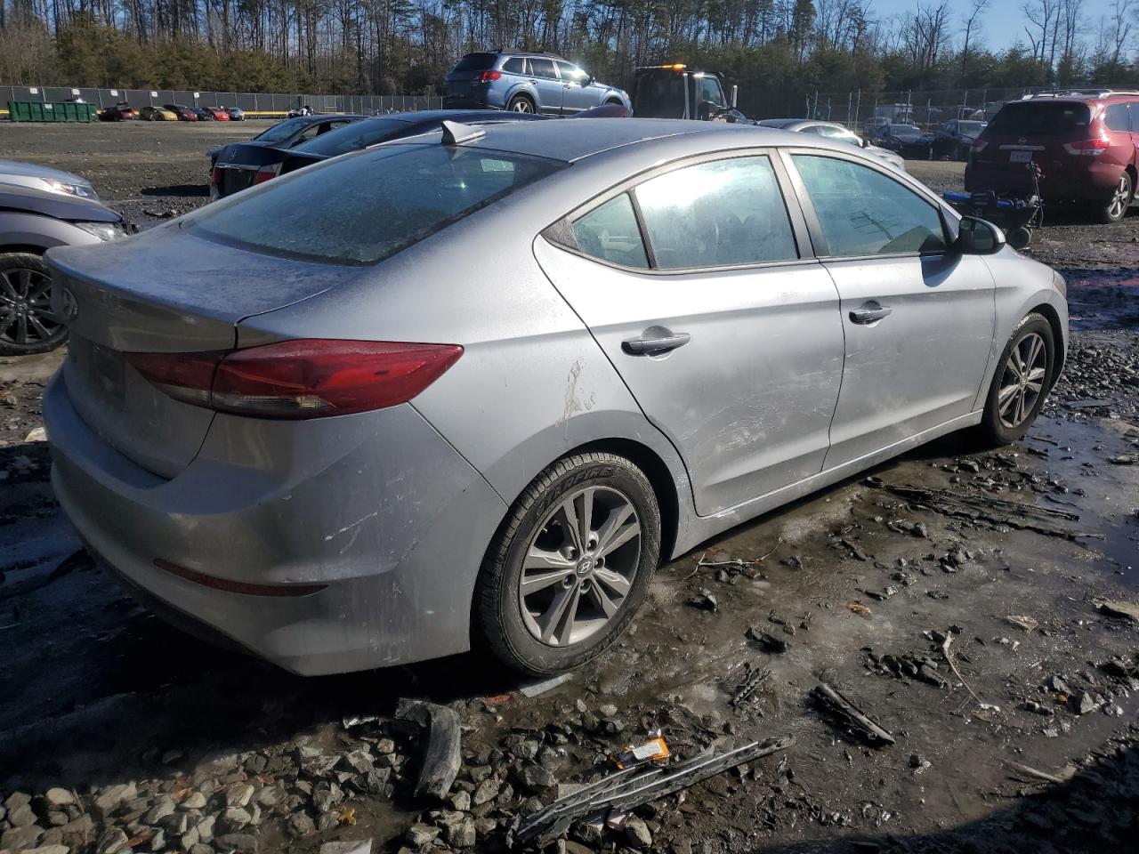 2017 Hyundai Elantra - Image 3