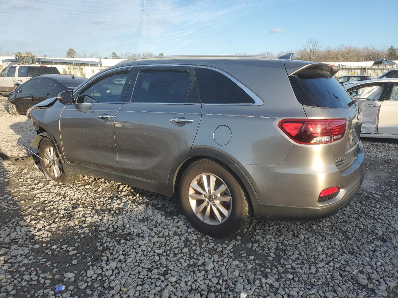 2019 Kia Sorento - Image 2