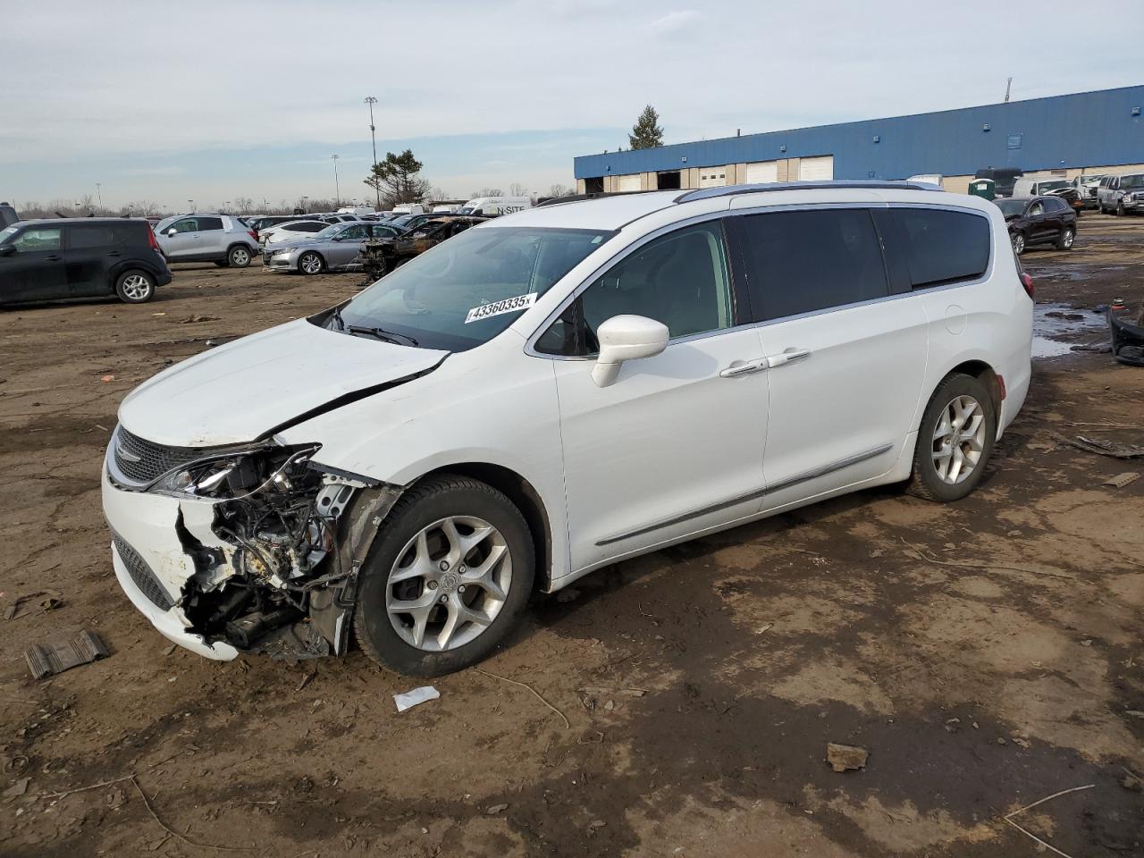 2018 Chrysler Pacifica - Image 1