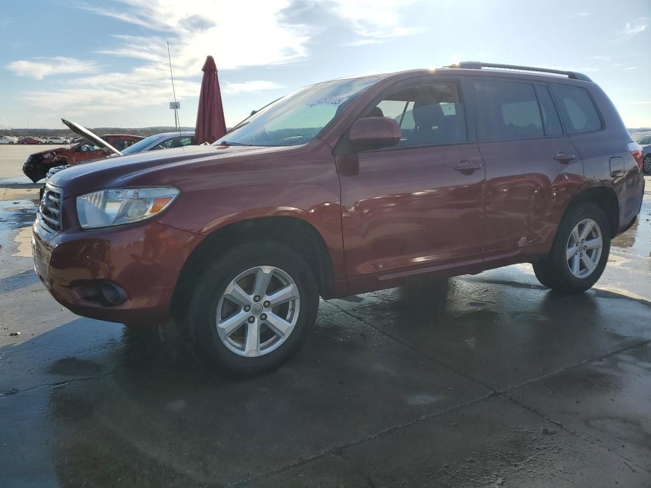 2010 Toyota Highlander - Image 1