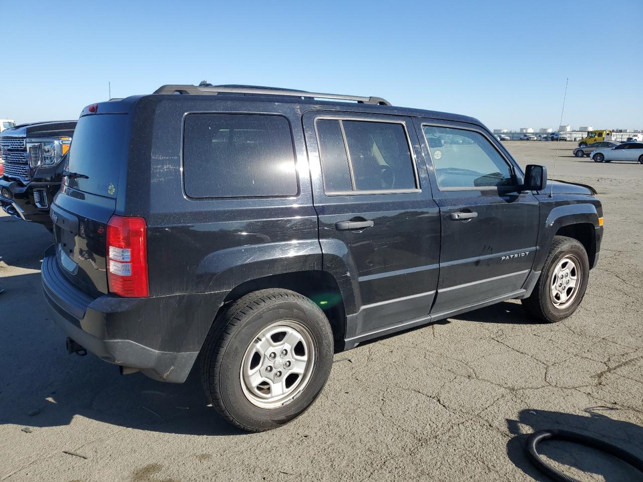2016 Jeep Liberty (Patriot) - Image 3