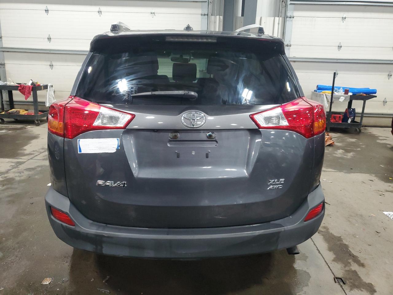 2014 Toyota RAV 4 - Image 6