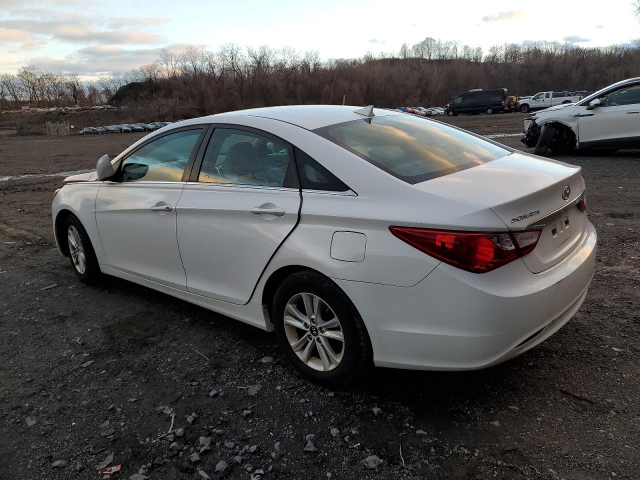 VIN 5NPEB4AC1DH620042 2013 HYUNDAI SONATA no.2