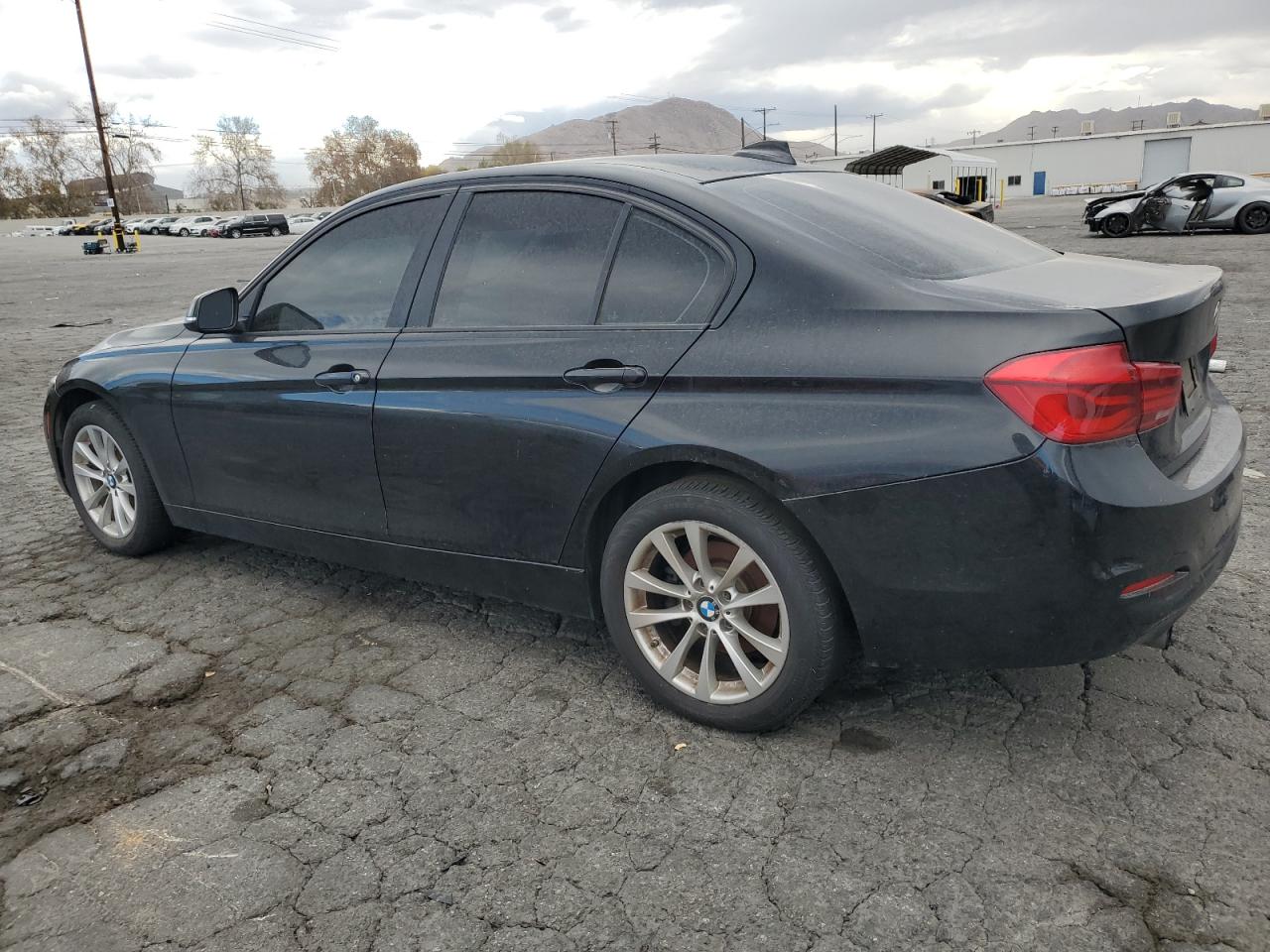 VIN WBA8E1G52GNT35976 2016 BMW 3 SERIES no.2